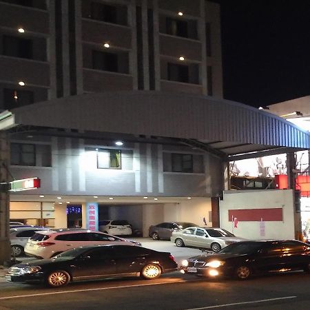 Hotel 欣悅商務旅店 Toufen Exteriér fotografie