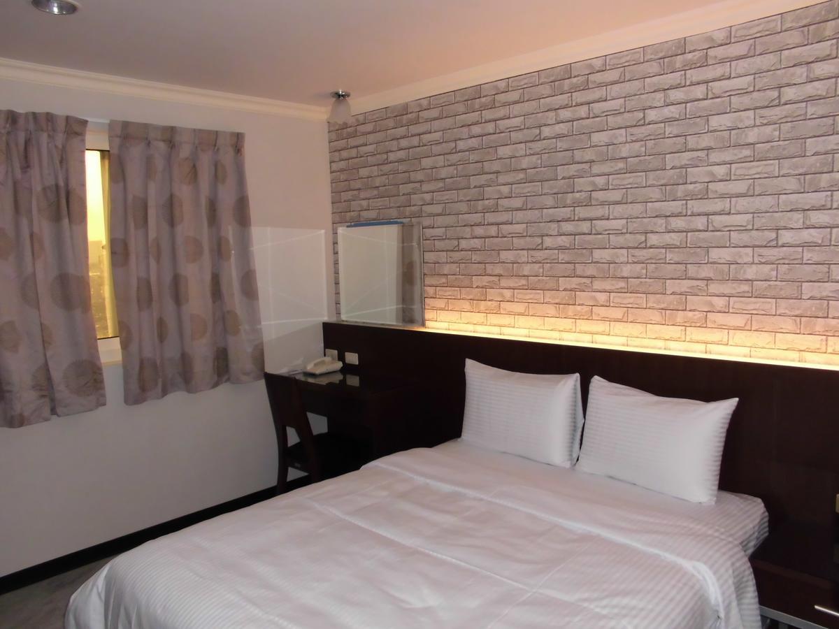 Hotel 欣悅商務旅店 Toufen Exteriér fotografie