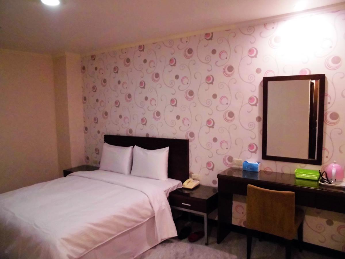 Hotel 欣悅商務旅店 Toufen Exteriér fotografie