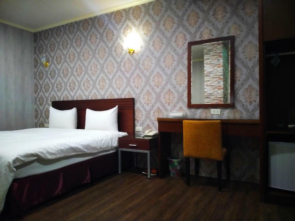 Hotel 欣悅商務旅店 Toufen Exteriér fotografie